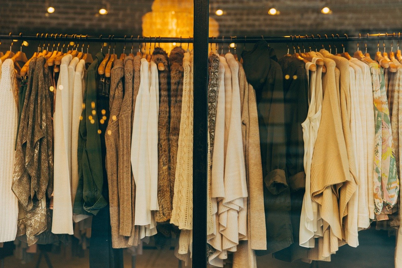 Acheter des vêtements à prix de gros pour payer moins cher ? 1 Acheter des vêtements à prix de gros pour payer moins cher ?